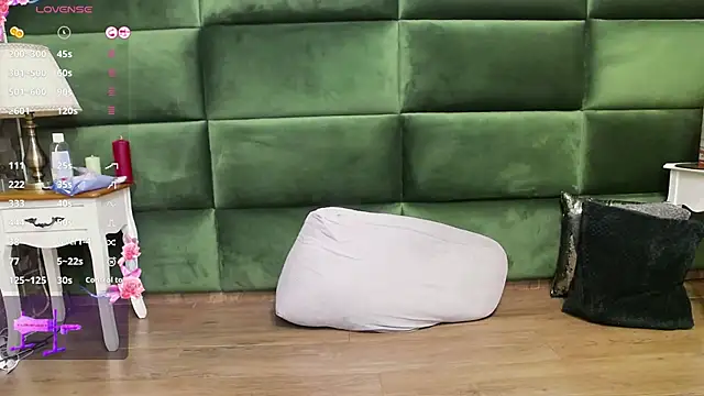 SelenSummer online show from October 26, 8:04 pm