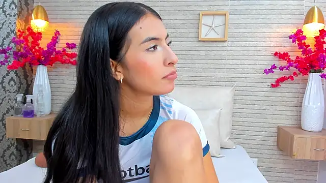 IssabellaLopez online show from September 12, 12:23 pm