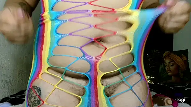 quenliyasa online show from April 3, 9:24 pm