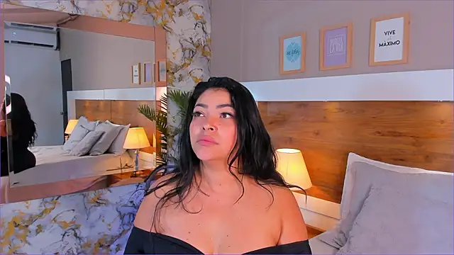 EmaBakker online show from February 1, 6:23 am