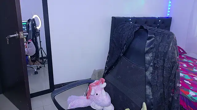 JulietaCheerr online show from December 5, 2:51 pm