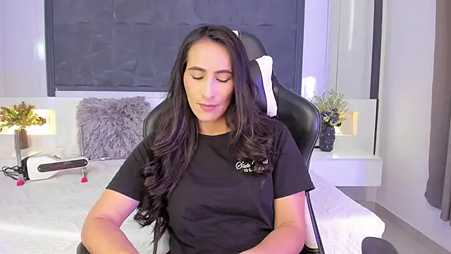 SaraGomez1 online show from September 23, 3:43 pm