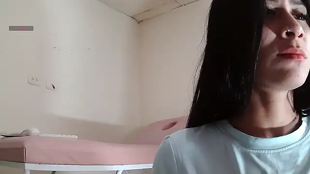 sharlot Axel online show from July 3, 4:40 am