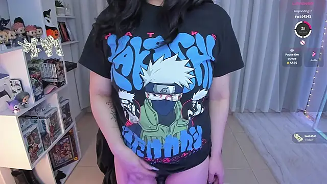 misshoneyxxx online show from October 2, 4:39 am