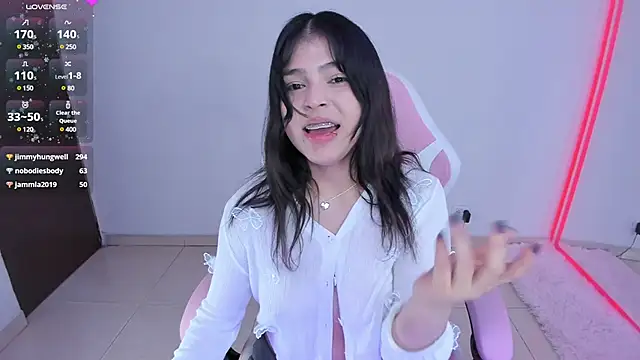 misshoneyxxx online show from December 2, 7:10 am