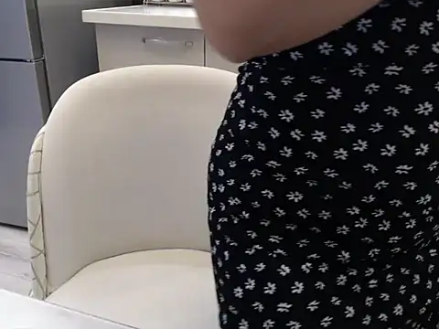 YARRAKKKDELISIIIII online show from September 19, 2:27 pm