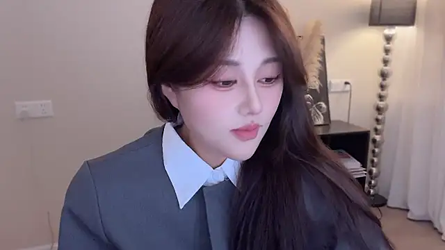 Cure-uuuuuuuu online show from November 19, 1:33 pm