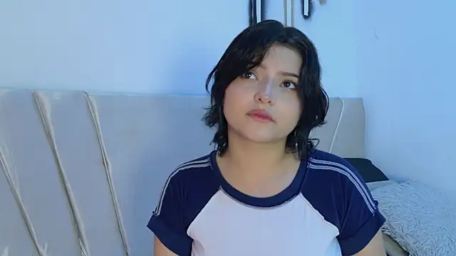 elines  online show from November 25, 7:47 pm