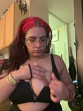 munchbutt28 online show from March 27, 2:46 am