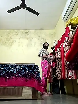 heenage online show from November 27, 4:37 am