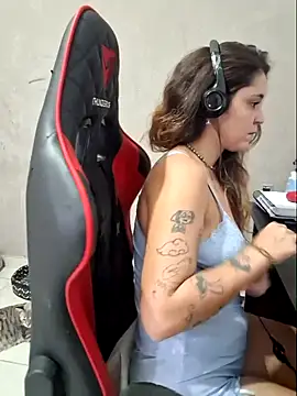 luuhcat09 online show from March 30, 7:02 pm