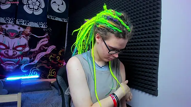 KIKI Krash online show from September 30, 10:10 am