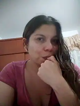 Carliina Soussa online show from October 7, 4:28 am