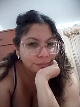 Carliina Soussa online show from March 31, 2:00 am