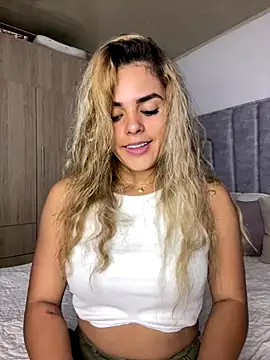 ZoeJohnsoon online show from October 16, 4:31 pm