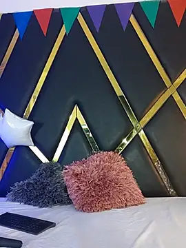 Adel Nesbiit online show from September 27, 7:43 pm