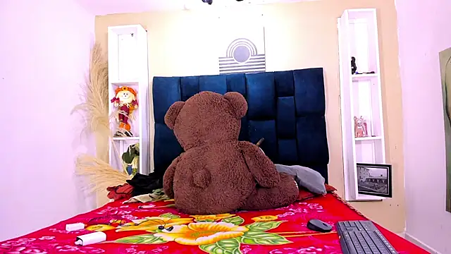 AlissonSpears online show from June 29, 6:40 pm