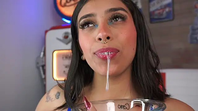 miss collins online show from April 11, 7:17 pm