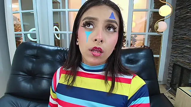 miss collins online show from December 4, 6:30 pm