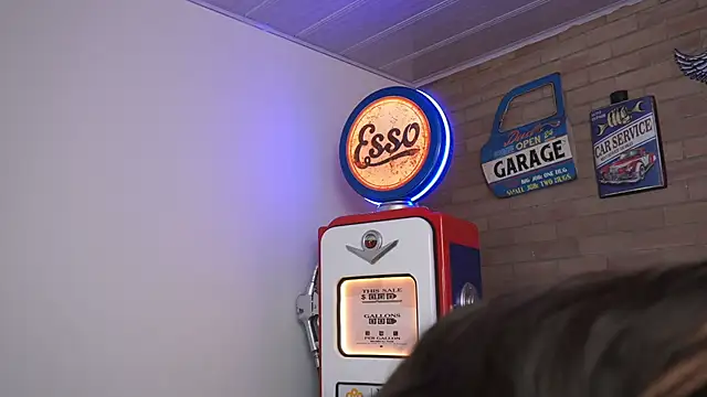 miss collins online show from April 18, 7:58 pm