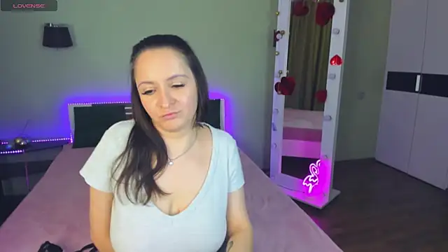 AngellLika online show from September 21, 1:10 pm