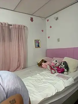 LucyMartelli online show from April 10, 12:11 pm