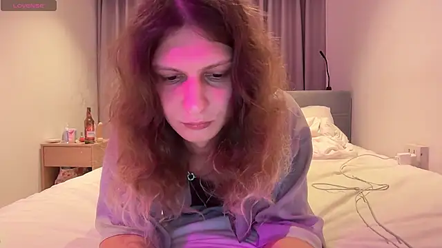 Alice Pinkhead online show from June 4, 11:04 am