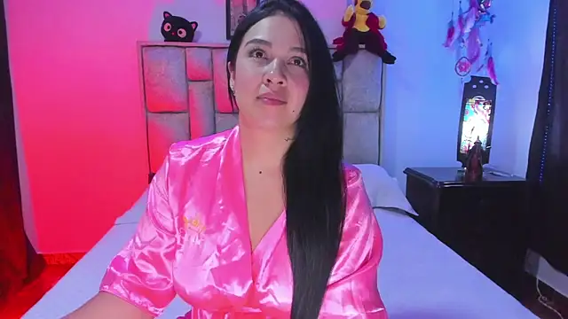 brianaGuzman online show from February 8, 4:38 am