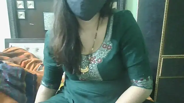 couplesuni online show from November 20, 11:00 am