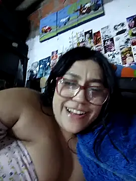 Snapshot of violeta_818 chatting on October 21, 5:11 am violeta 818 online show from October 21, 5:11 am