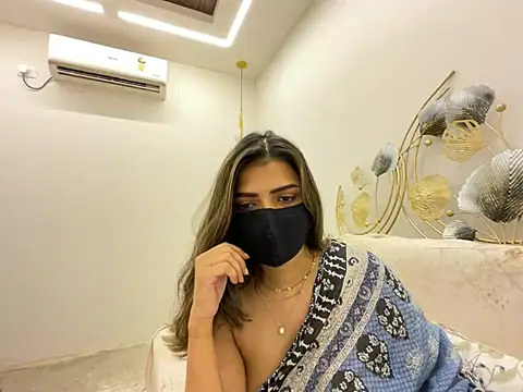 MaYaa  11 online show from March 12, 7:00 am