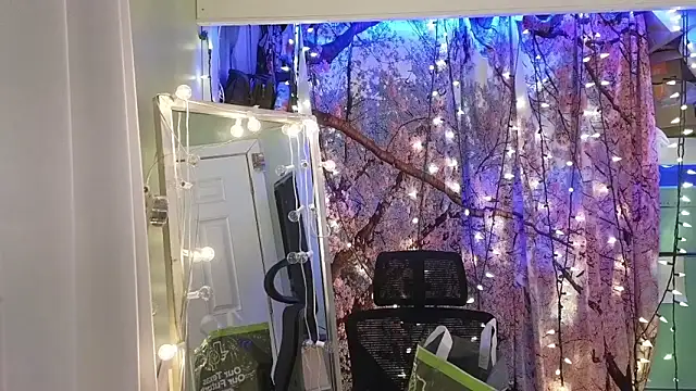 cunty tranny lydia online show from March 24, 4:29 am