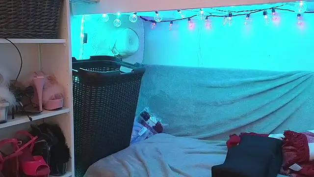 cunty tranny lydia online show from February 5, 5:21 am