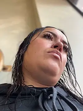 Lesly 10- online show from February 1, 9:13 pm