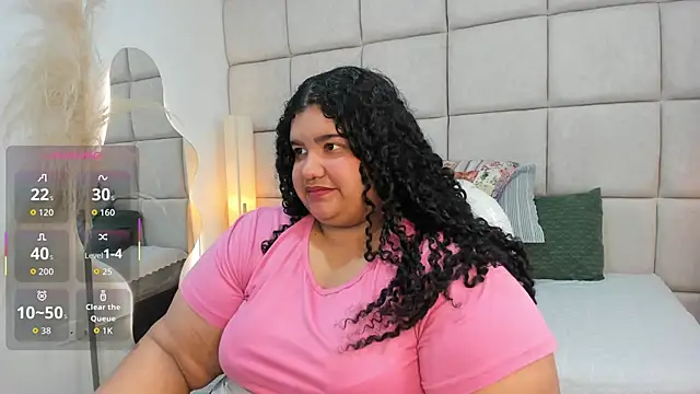 Miley Collins online show from December 3, 7:49 pm