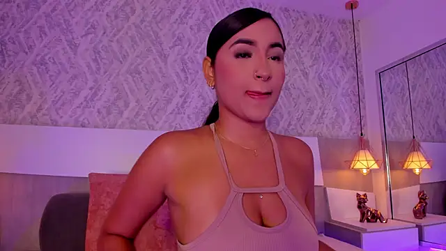 AishaPeyton online show from October 6, 2:45 pm