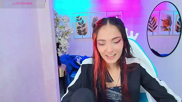 Dafne huges online show from November 14, 7:36 pm