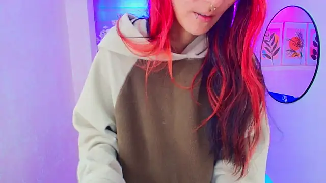 Dafne huges online show from December 14, 11:49 am