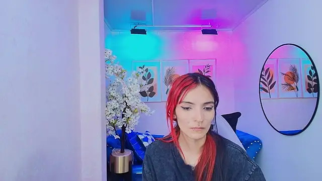 Dafne huges online show from October 28, 7:30 pm