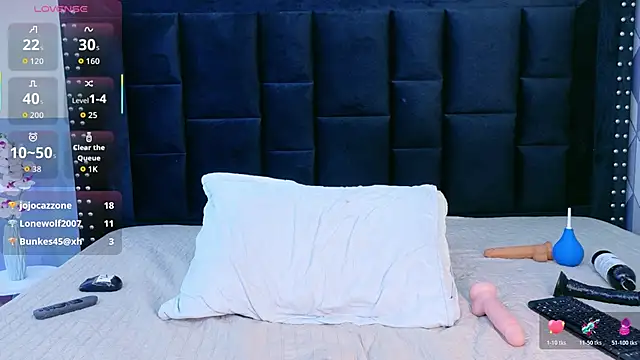 petitelittleebony online show from October 31, 3:30 am