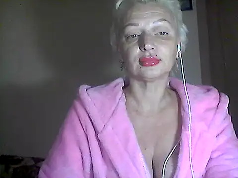 MaryJane441 online show from October 31, 8:57 pm