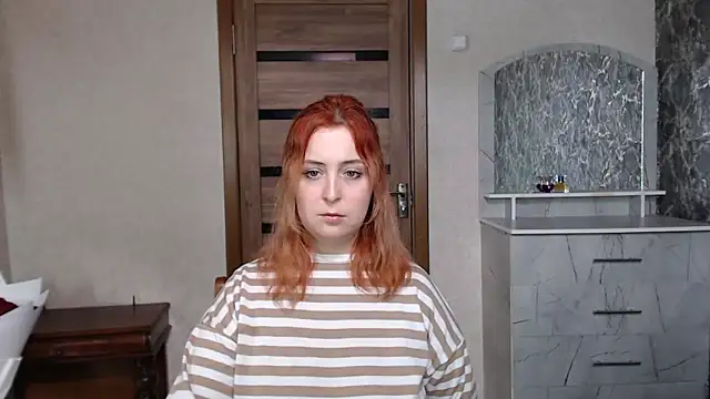 Snapshot of Kristy-Max chatting on September 18, 4:44 am Kristy-Max online show from September 18, 4:44 am