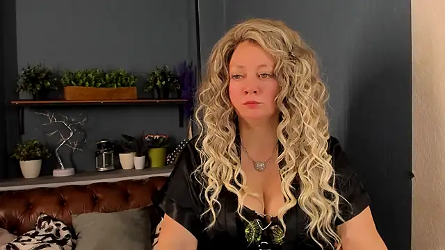 JessicaFoxie online show from February 19, 2:49 pm