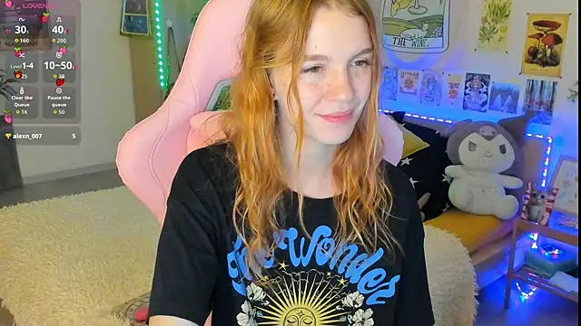 Snapshot of Sunny_Elly chatting on September 16, 2:58 pm Sunny Elly online show from September 16, 2:58 pm