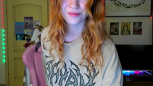 Snapshot of Sunny_Elly chatting on October 14, 3:36 pm Sunny Elly online show from October 14, 3:36 pm