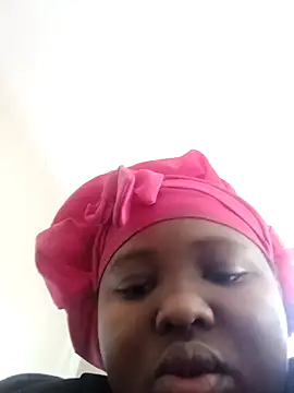 queenxdede online show from October 27, 1:06 pm