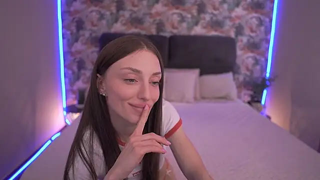 Alice Arwen online show from April 15, 12:49 pm