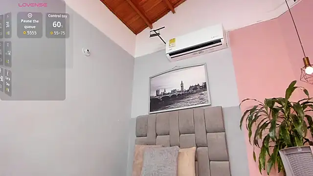 dyvis 22 online show from March 15, 7:49 pm