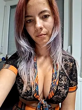 allinqueen online show from October 14, 11:29 pm