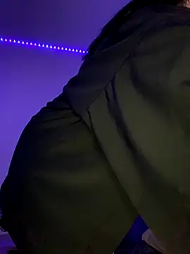 Mabel Gliful online show from December 2, 8:48 am